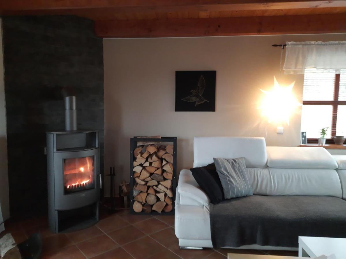 Chata nad lázeňským údolím Luhačovice Esterno foto